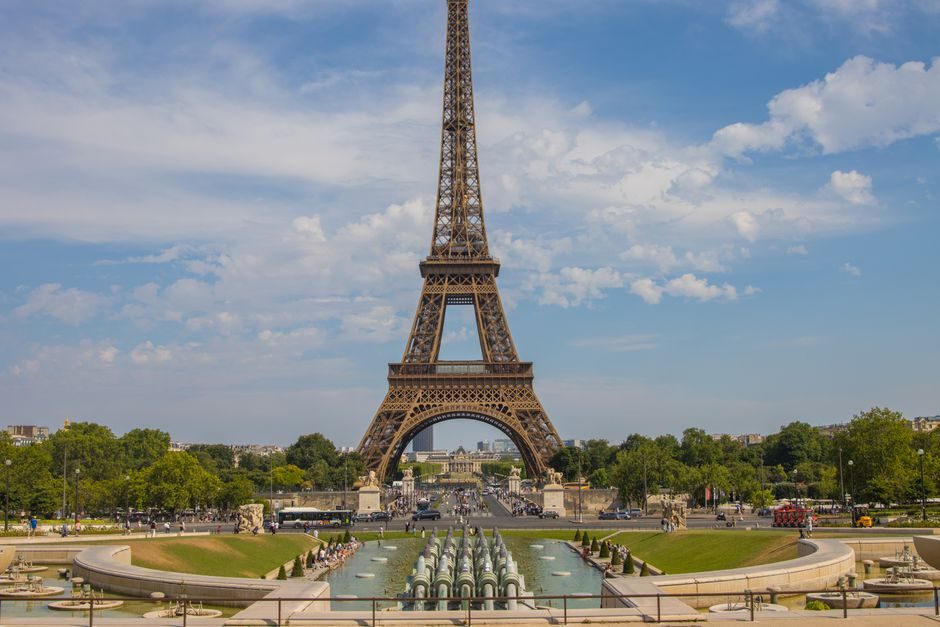 La tour Eiffel vue des jardins du Trocadéro
